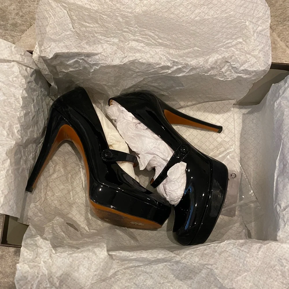 ๐ฏ Authentic Gucci Platform Patent Black Mary Jane Pump size 35 - Picture 3 of 8